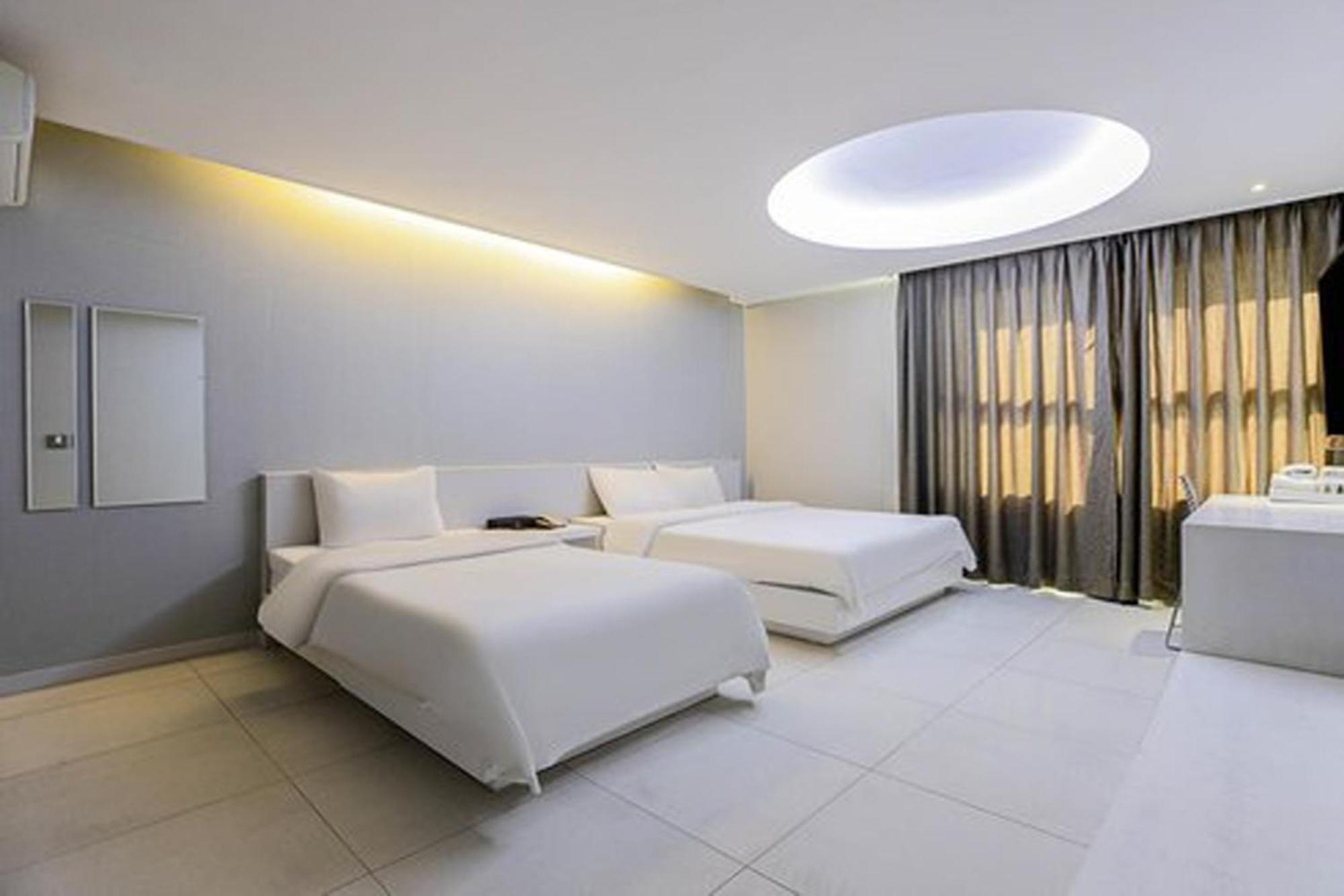 G Tourist Hotel Wolmido Incheon Buitenkant foto
