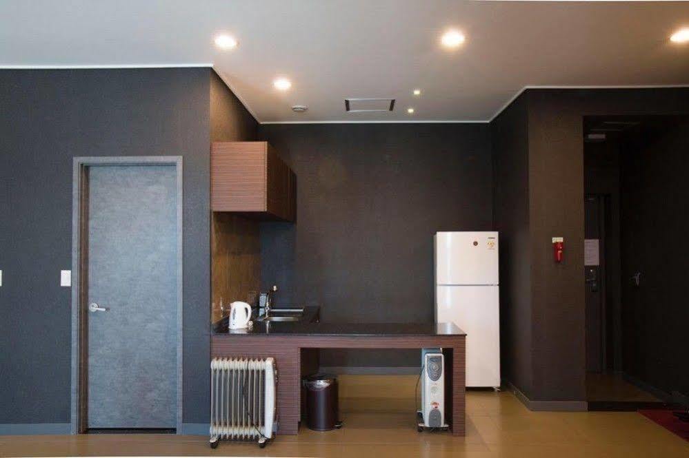 G Tourist Hotel Wolmido Incheon Buitenkant foto