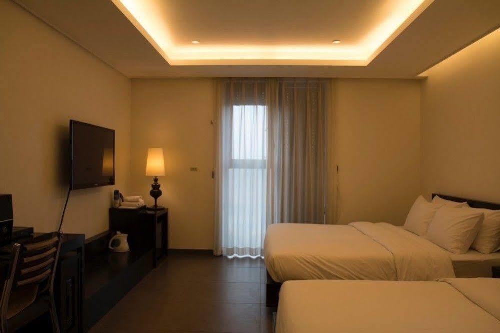 G Tourist Hotel Wolmido Incheon Buitenkant foto