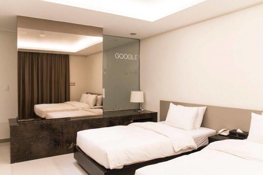G Tourist Hotel Wolmido Incheon Buitenkant foto