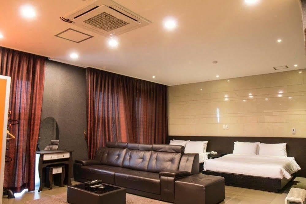 G Tourist Hotel Wolmido Incheon Buitenkant foto
